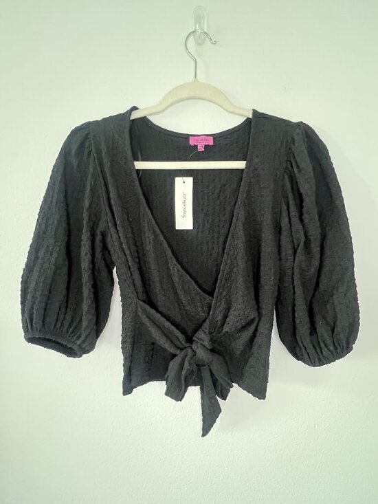Francesca's Collections Tops - Boho Peasant Francesca's Mi Ami Black Top Size XS 3/4 Sleeve Front Tie NWT